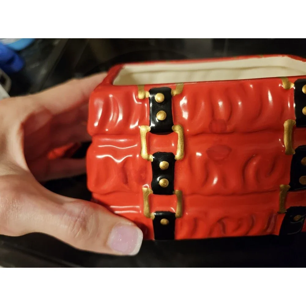 David's Cookies Ceramic Red Pleated Purse Cookie Jar Candy Dish Collectible